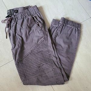 Lazer/Co Gray Jogger Mens skater pants Size Medium
